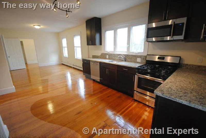 15 Taylor St, Tufts