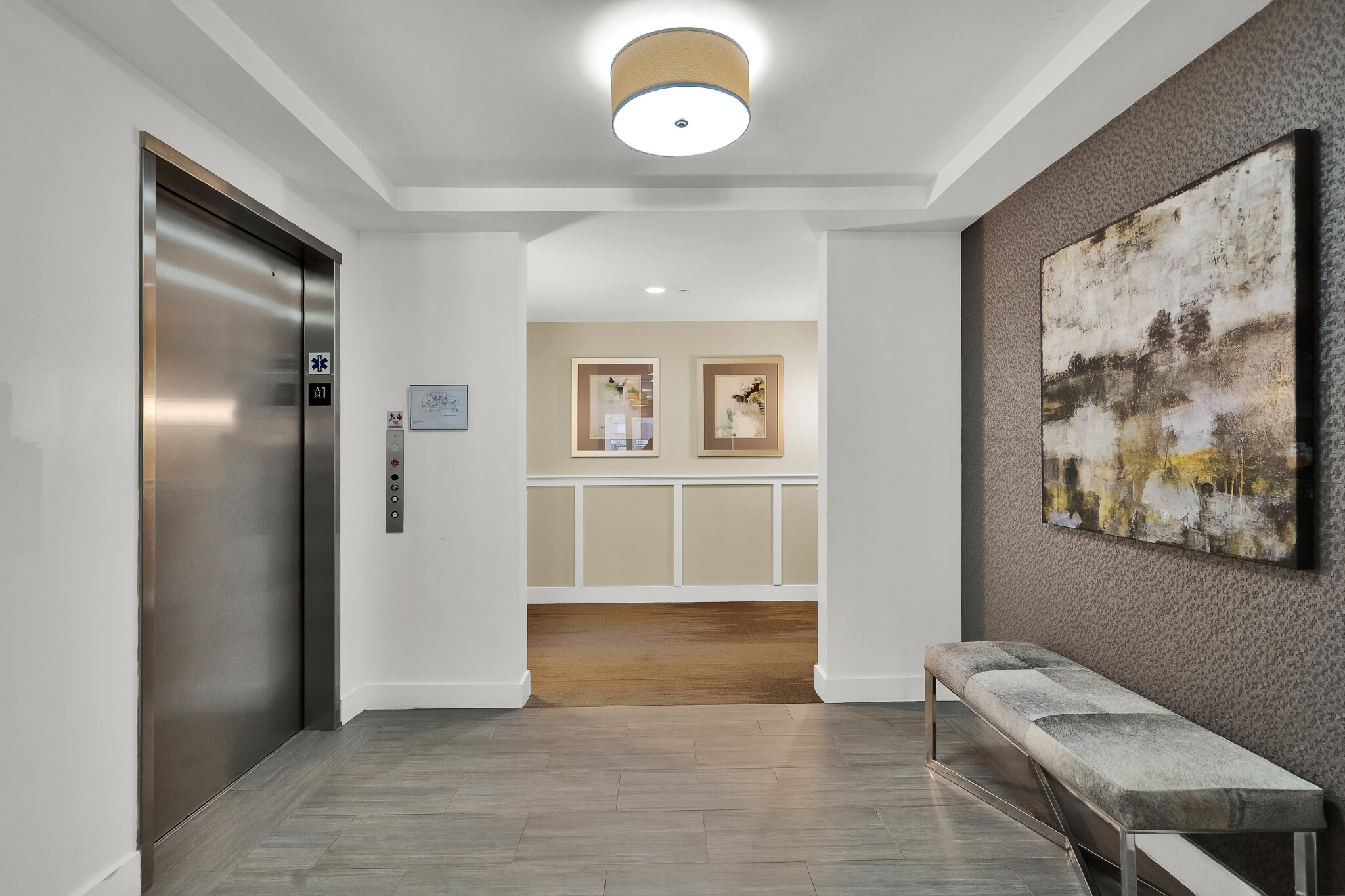 321 Hammond Pond Pkwa, Chestnut Hill