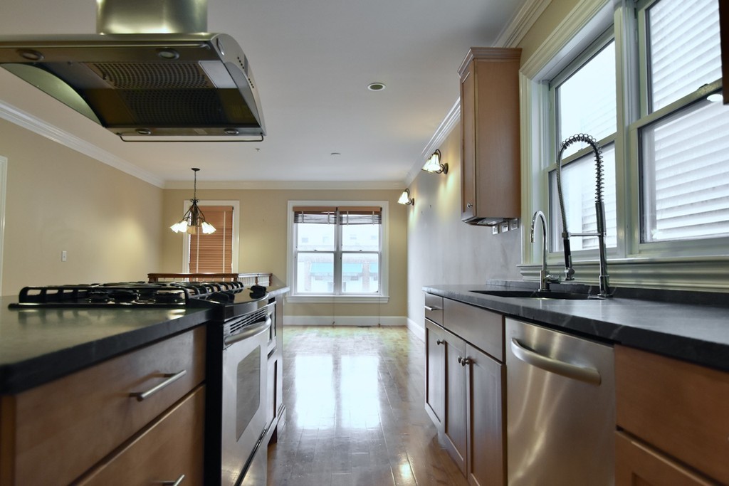 360 Dorchester St, South Boston