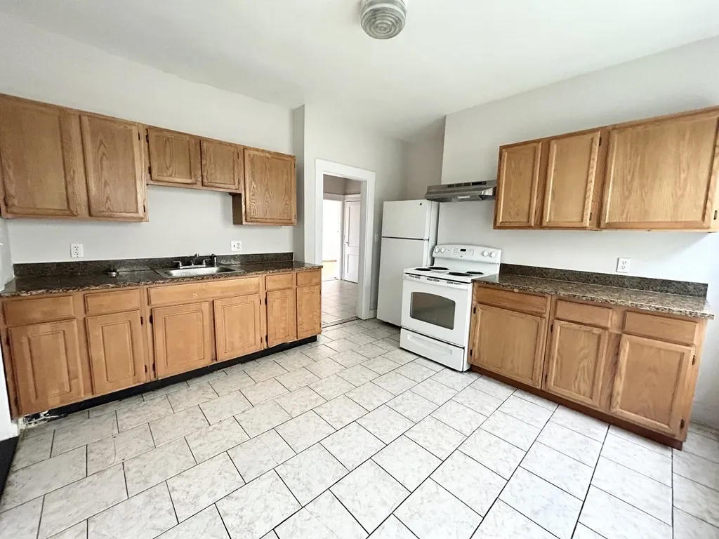 7 Hesston Ter, Boston