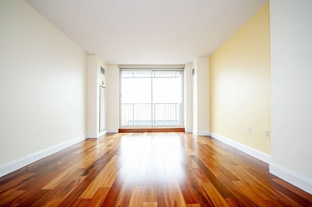 10 Museum Way, East Cambridge