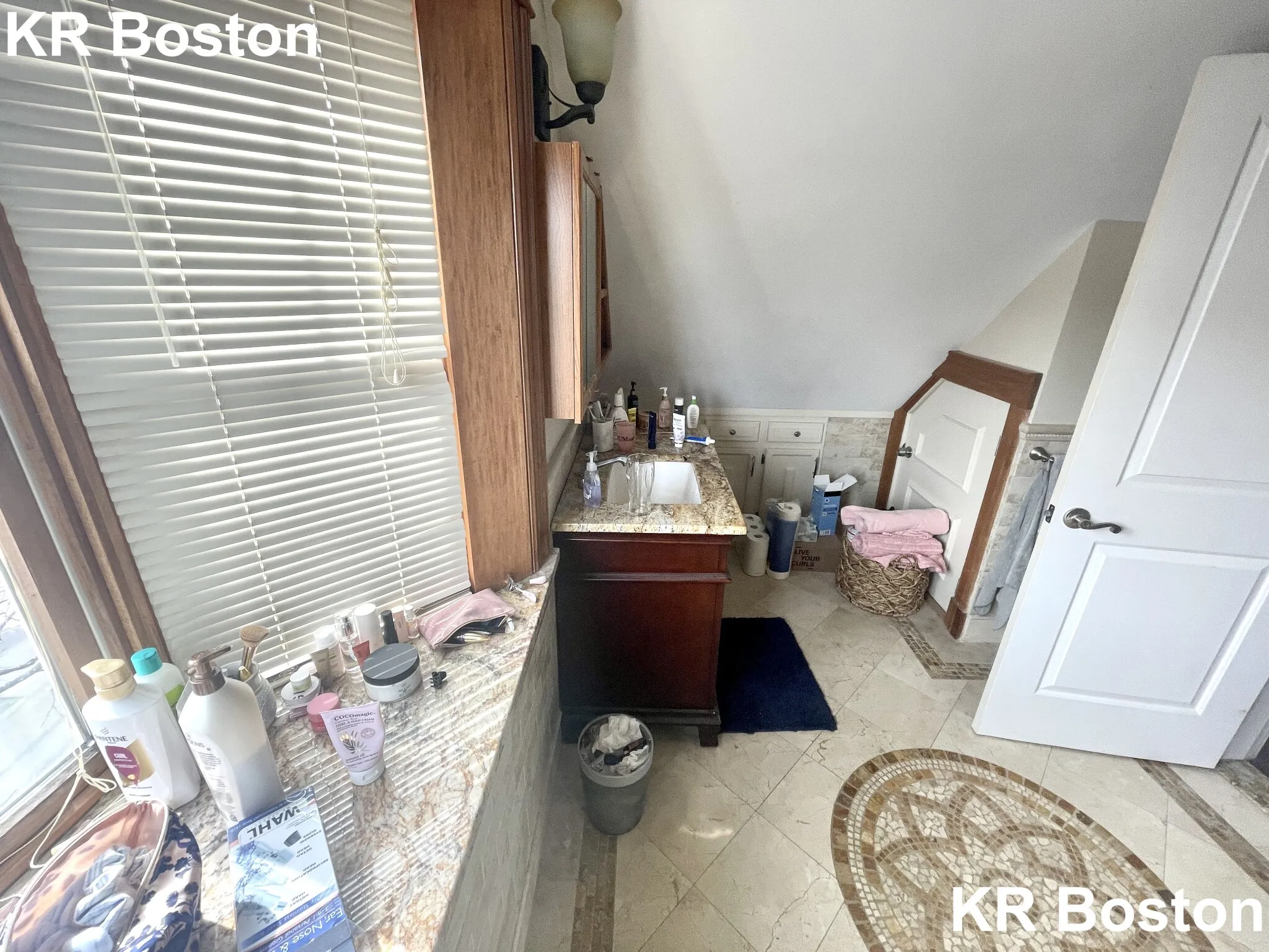 127 Nonantum St, Oak Square