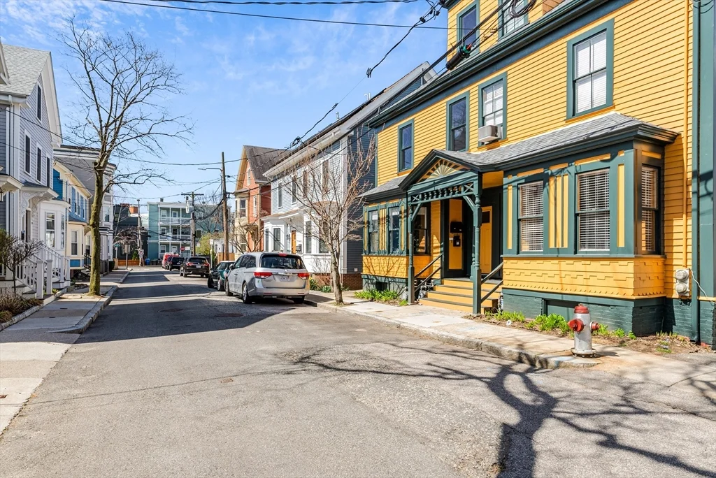 23 Fairmont Ave, Cambridgeport