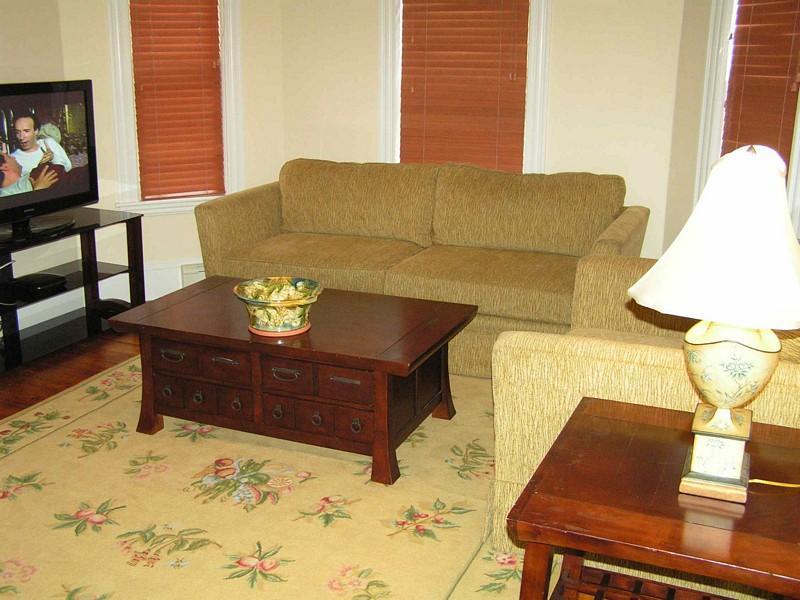 82 Holland St, Davis Square