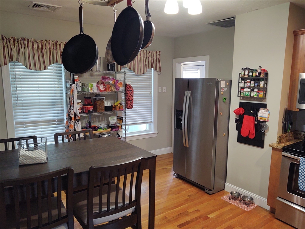 20 Fay Ct, Marlborough