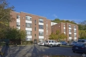 109-111 Tremont St, Brighton