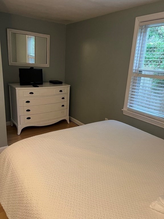 25 Centerville Ave, Centerville