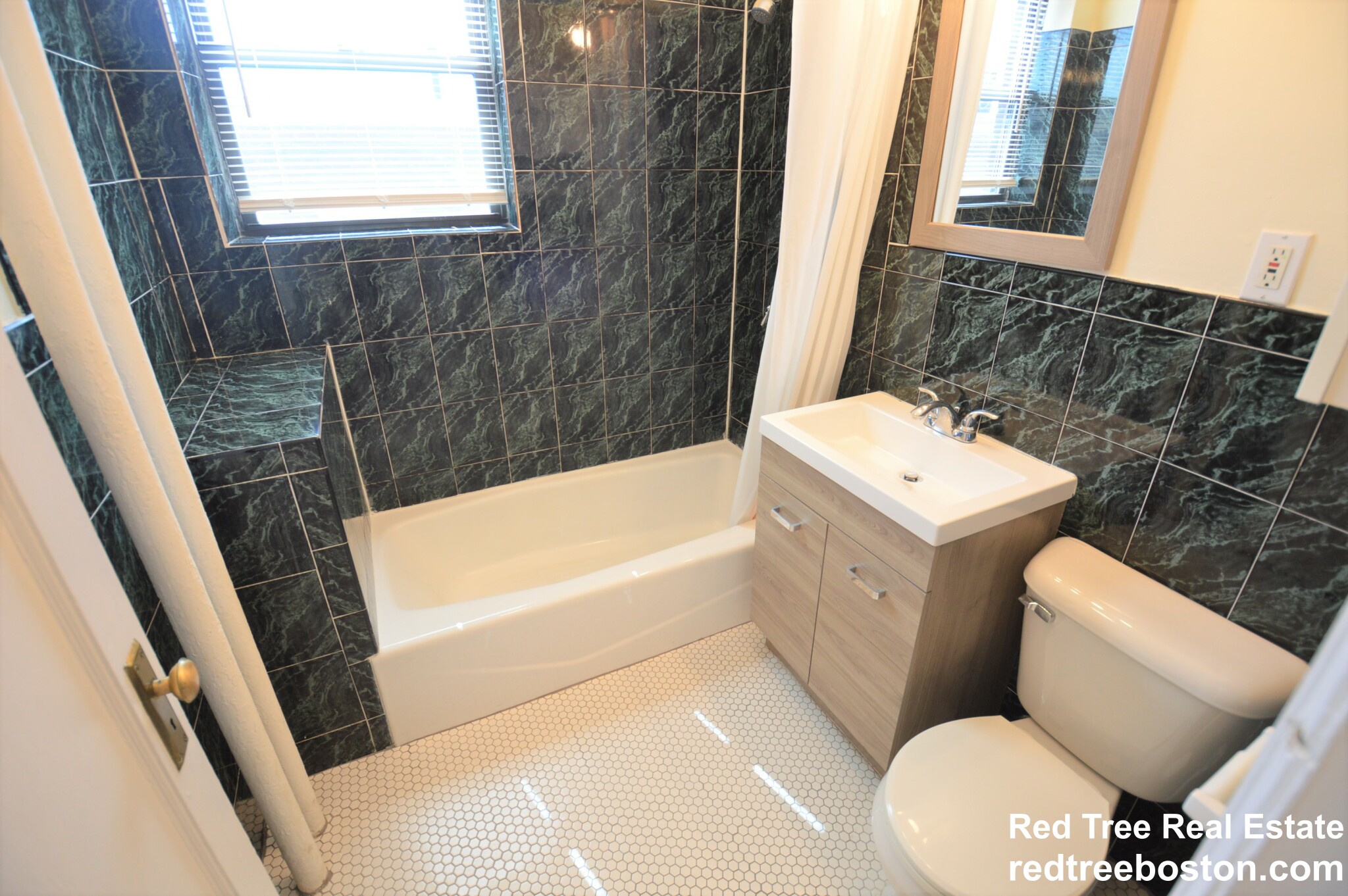 21 Park Vale Ave, Allston