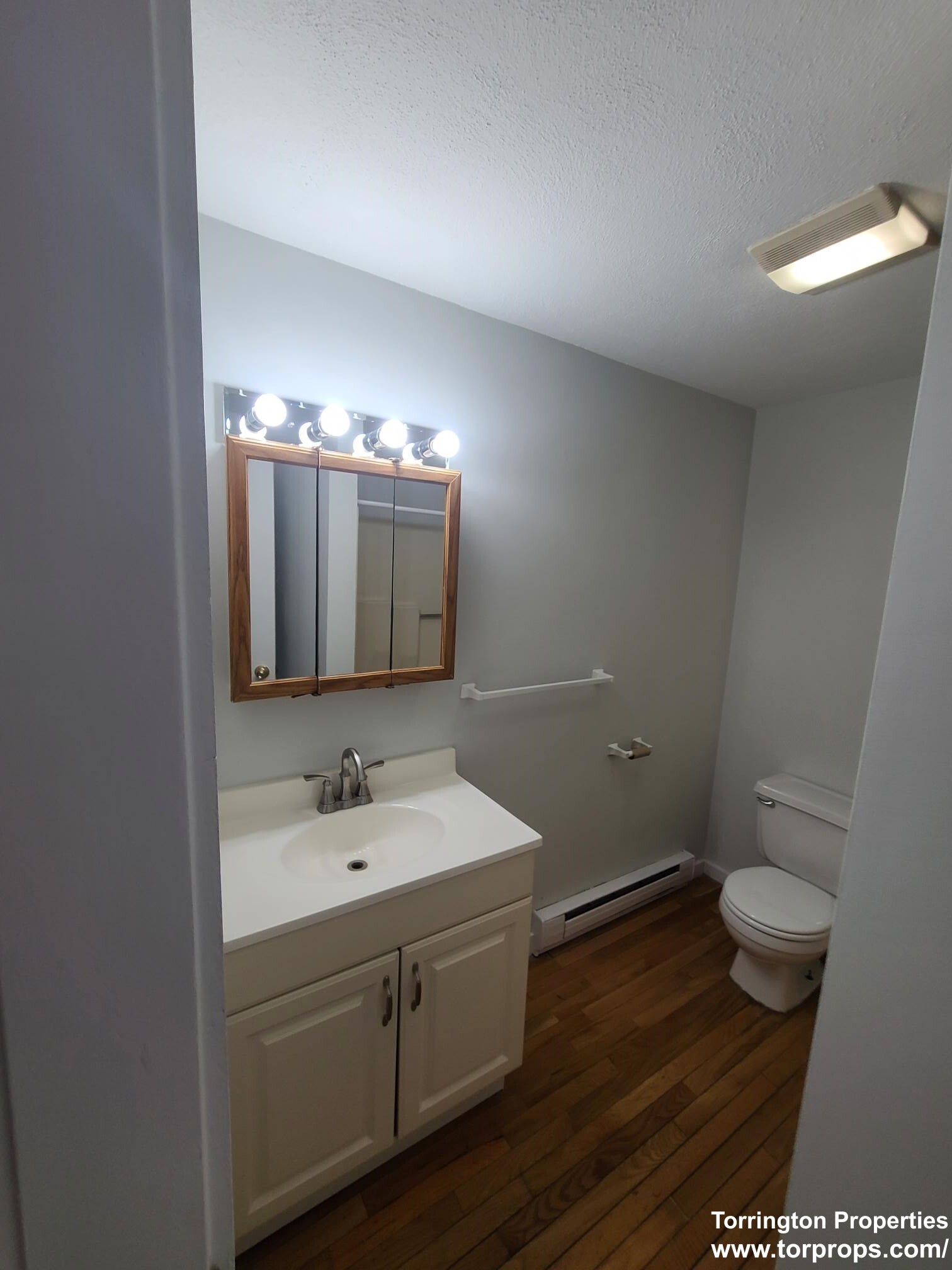 3 Schrepel Pl, South Boston