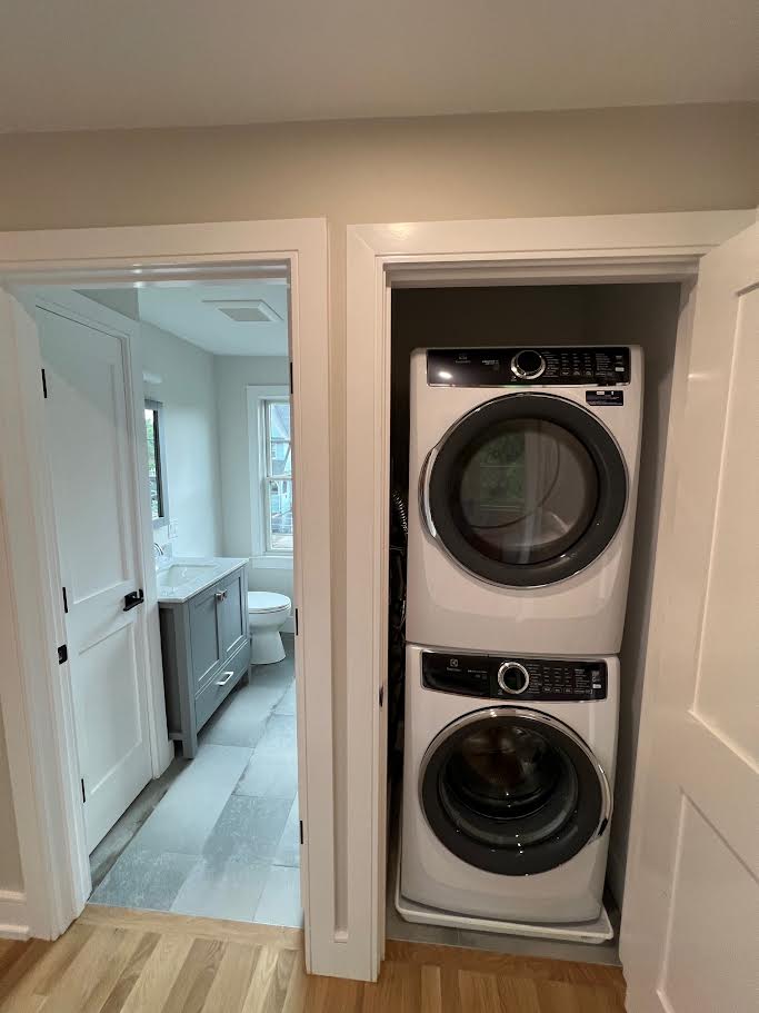 1136 Walnut St, Newton Highlands