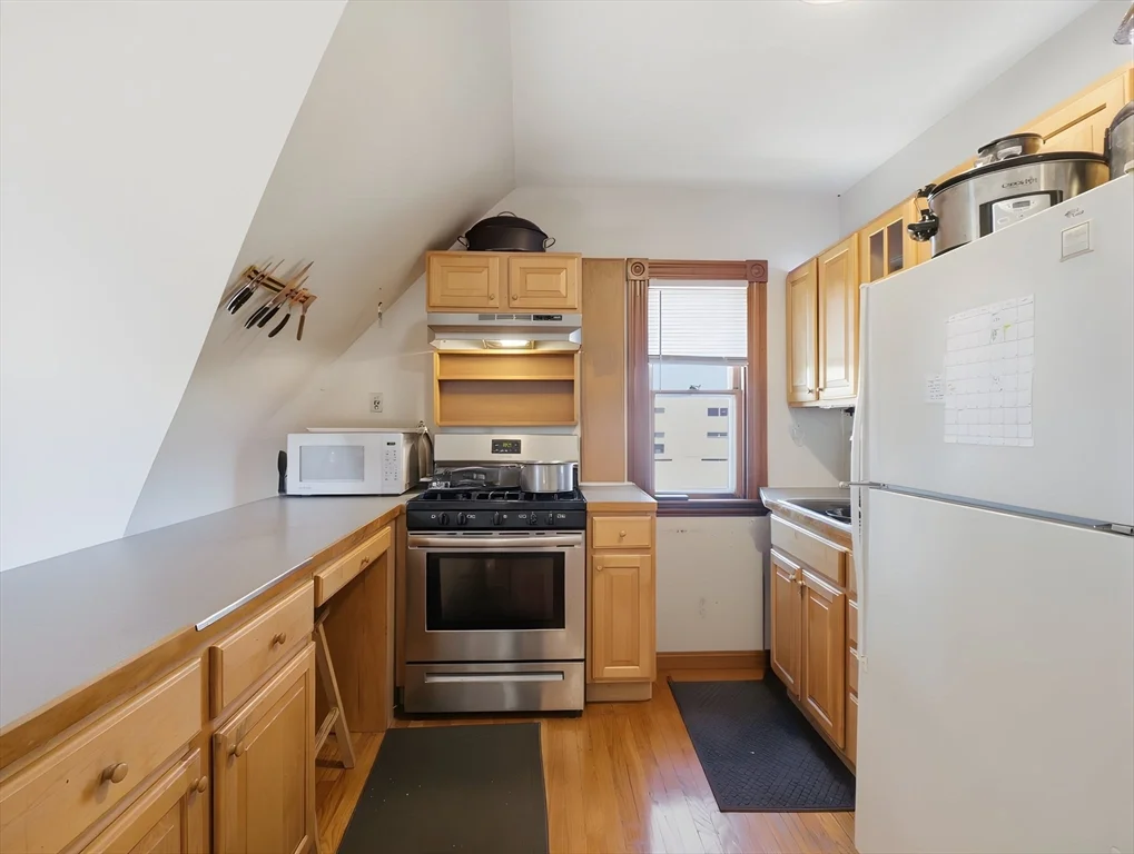 3 Monmouth St, Spring Hill