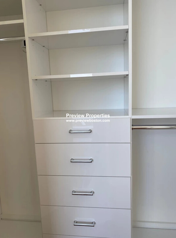 1 Dalton St, Back Bay