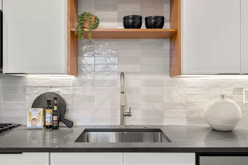 93 Cowper St, East Boston