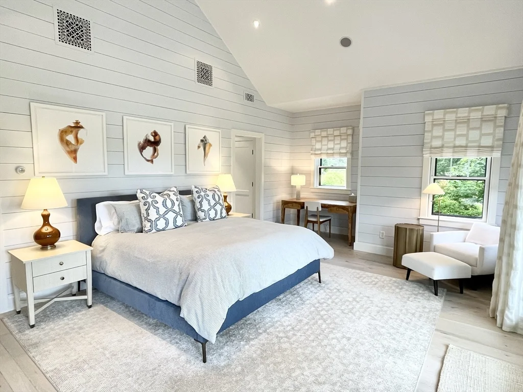 1 Pochick Ave, Nantucket