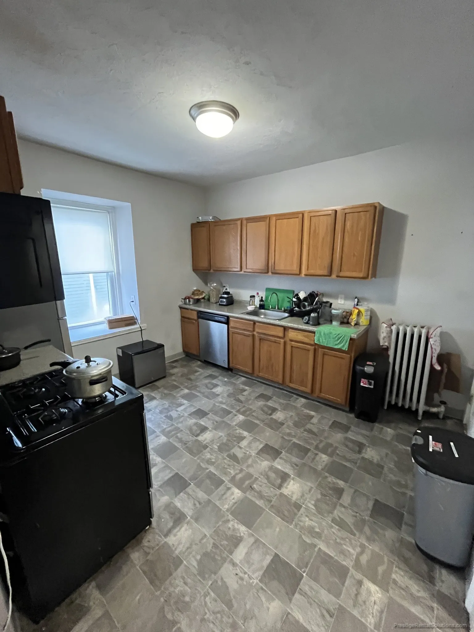 172 Bigelow St, Oak Square