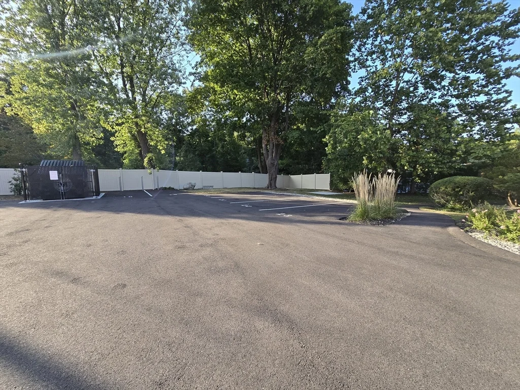 288 Pleasant St, Stoughton