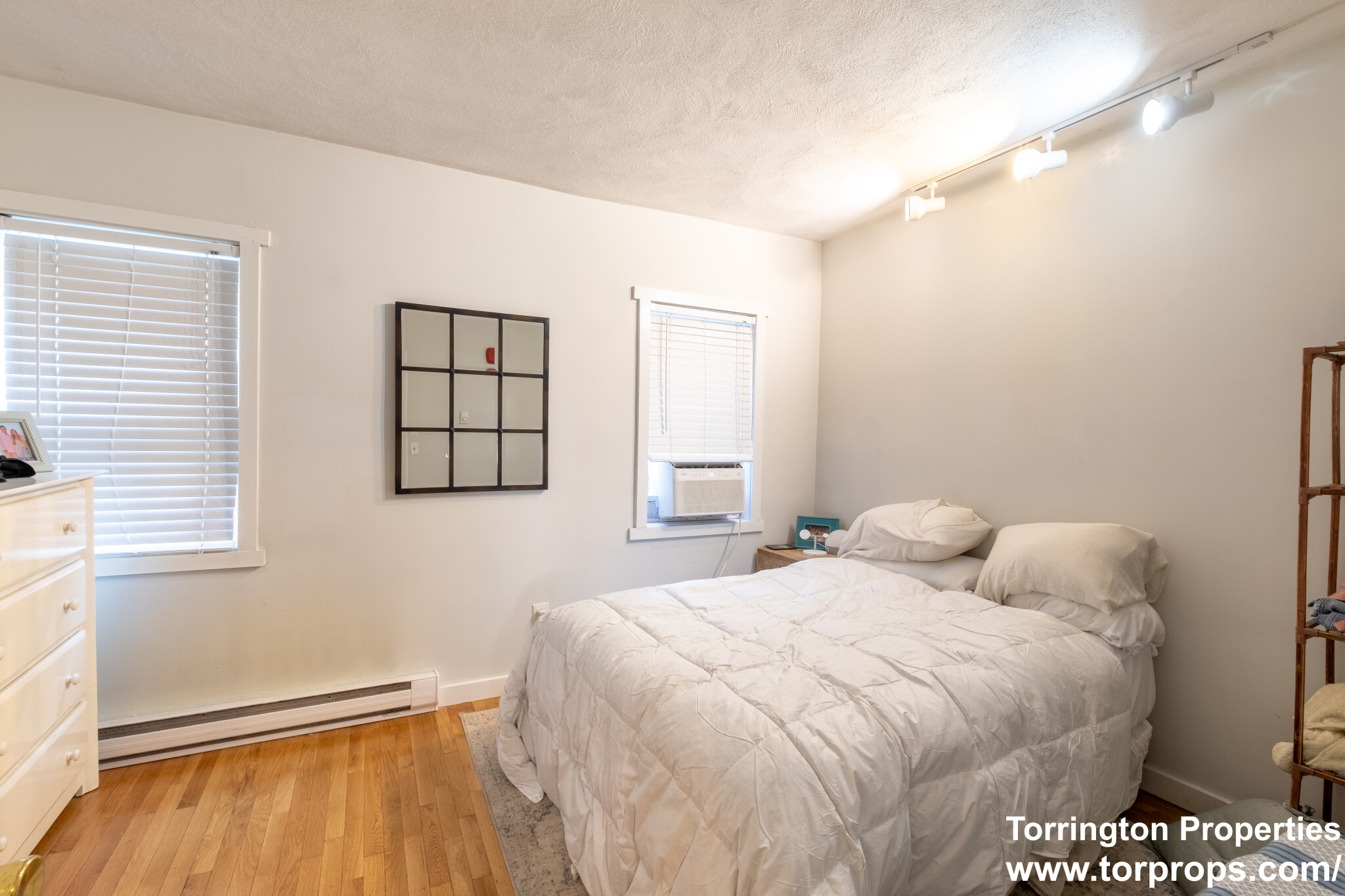 4 Schrepel Pl, South Boston