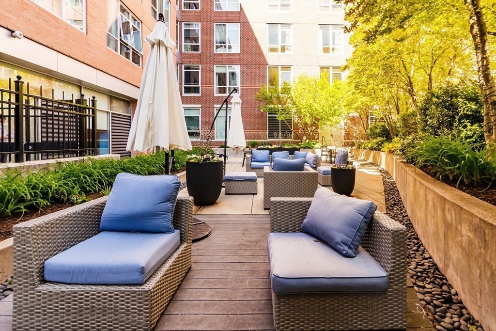 700 Harrison Ave, South End