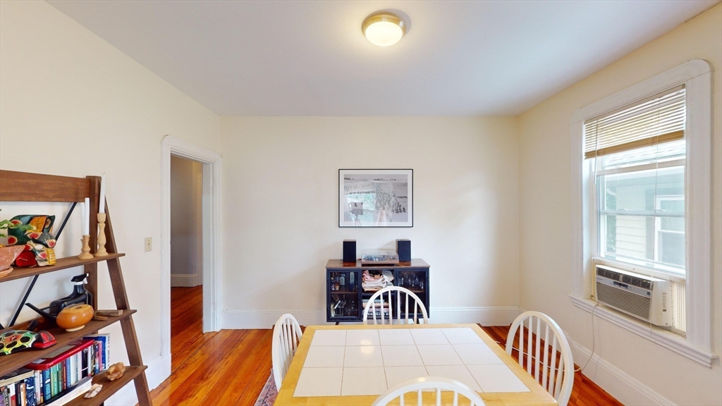 22 Boynton St, Jamaica Plain