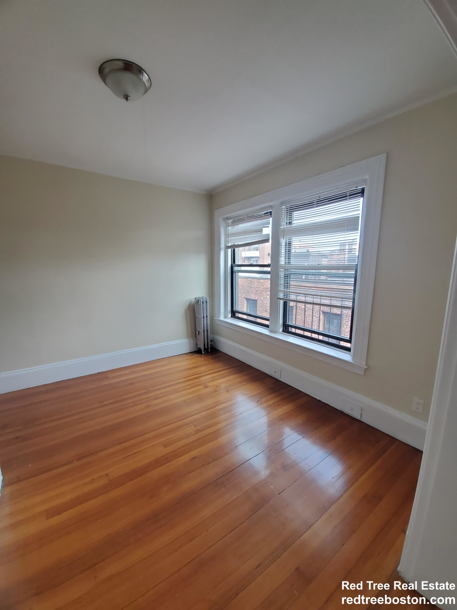 219 Harvard St, Coolidge Corner