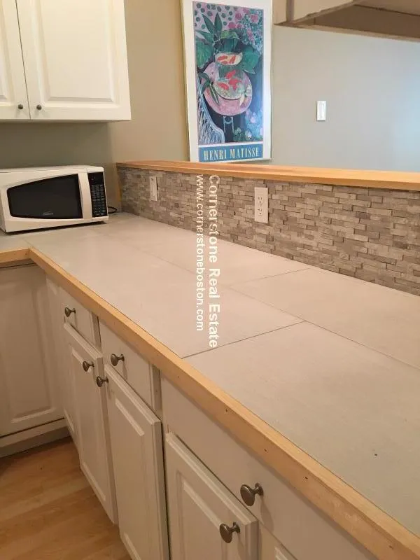 5 Chesterton St, Roxbury