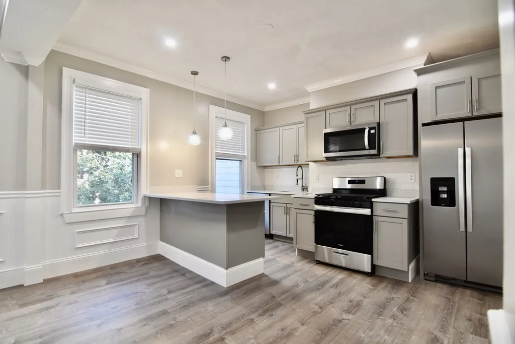 61 Gates St, South Boston