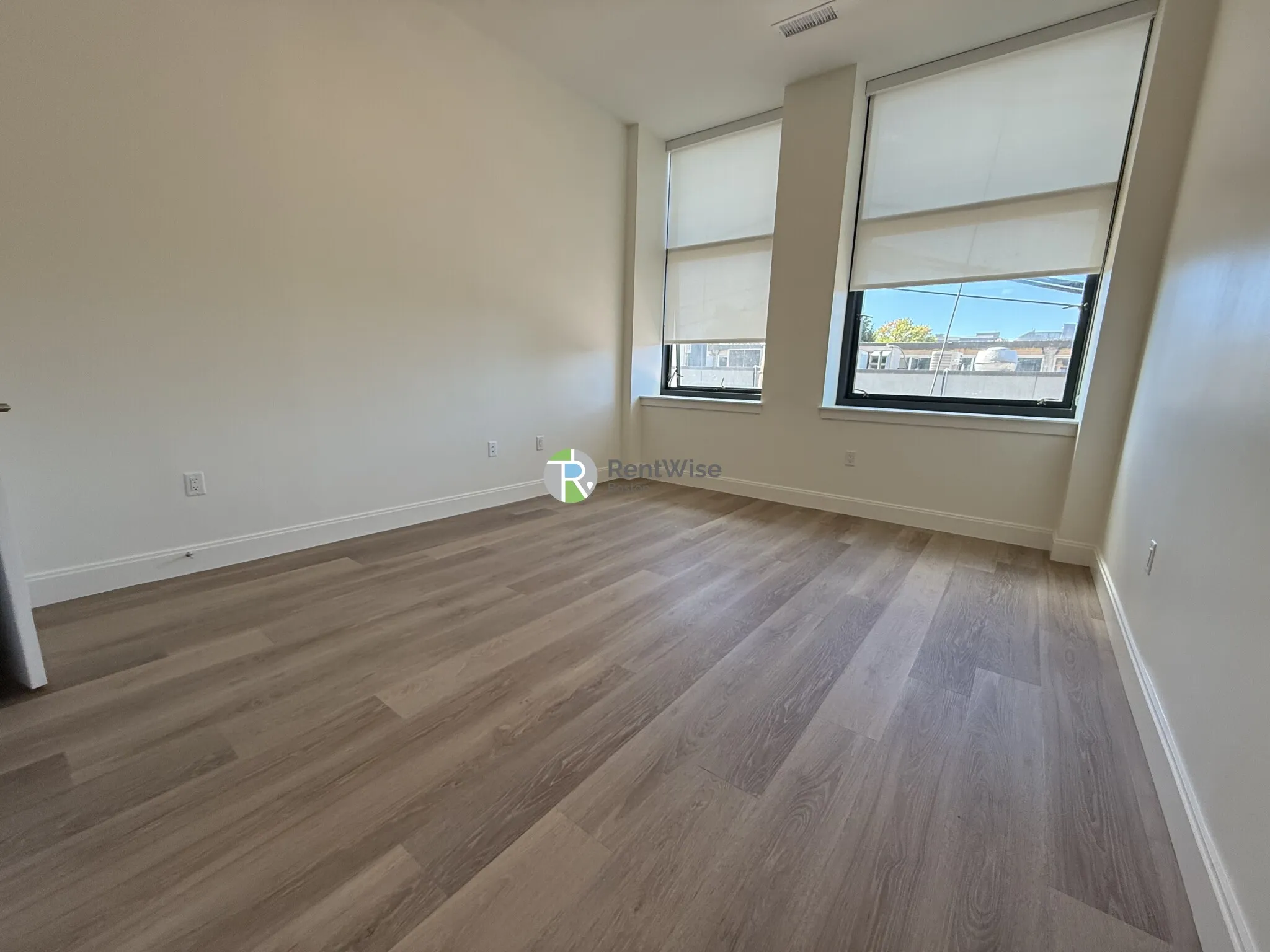 1079 Commonwealth Ave, Allston