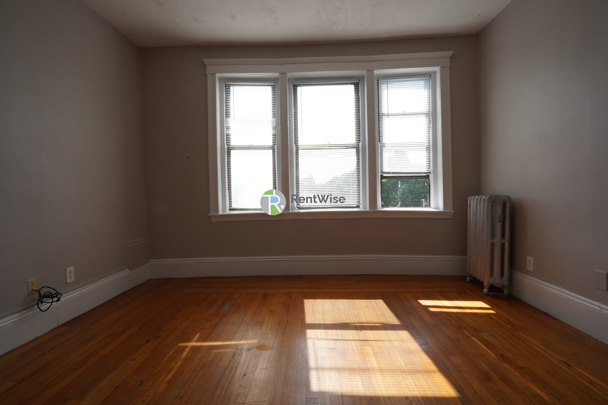 56 Gardner St, Allston