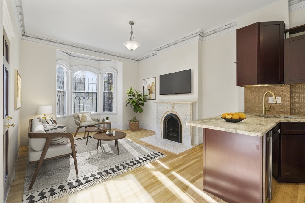 1 bed, 1 bath apartment for rent at 589 Tremont St Unit 2, South End — photo 1 of 6