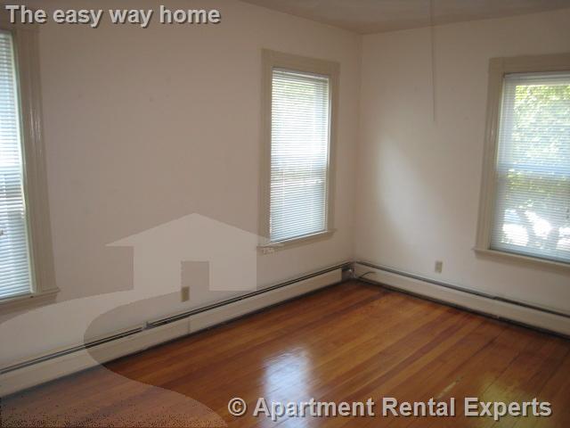 10 Clifton St, Davis Square