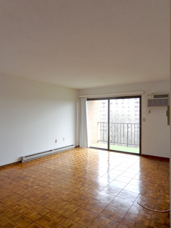 235 Winthrop St, Medford