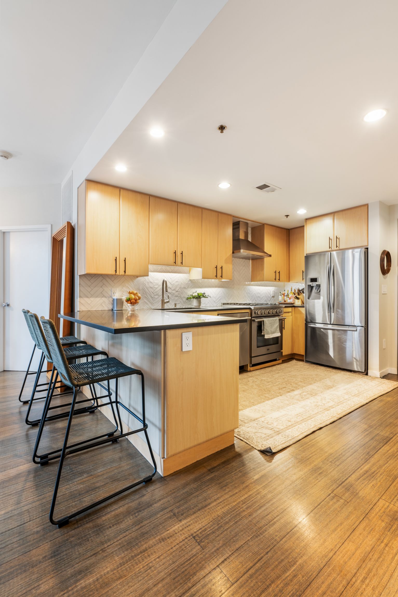 2 bed, 2 bath apartment for rent at 9 W Broadway Unit 525, South Boston — photo 9 of 31