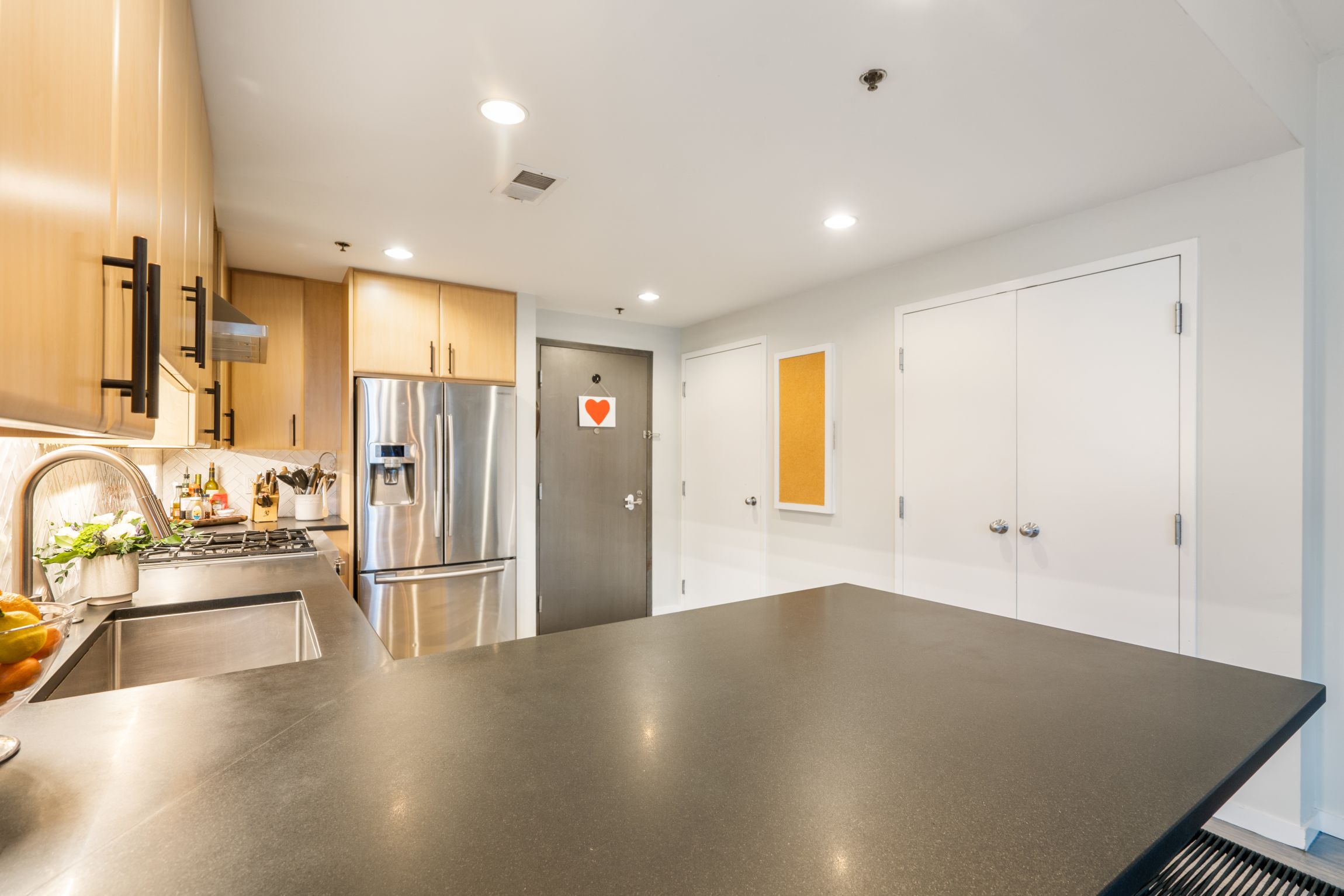 2 bed, 2 bath apartment for rent at 9 W Broadway Unit 525, South Boston — photo 10 of 31