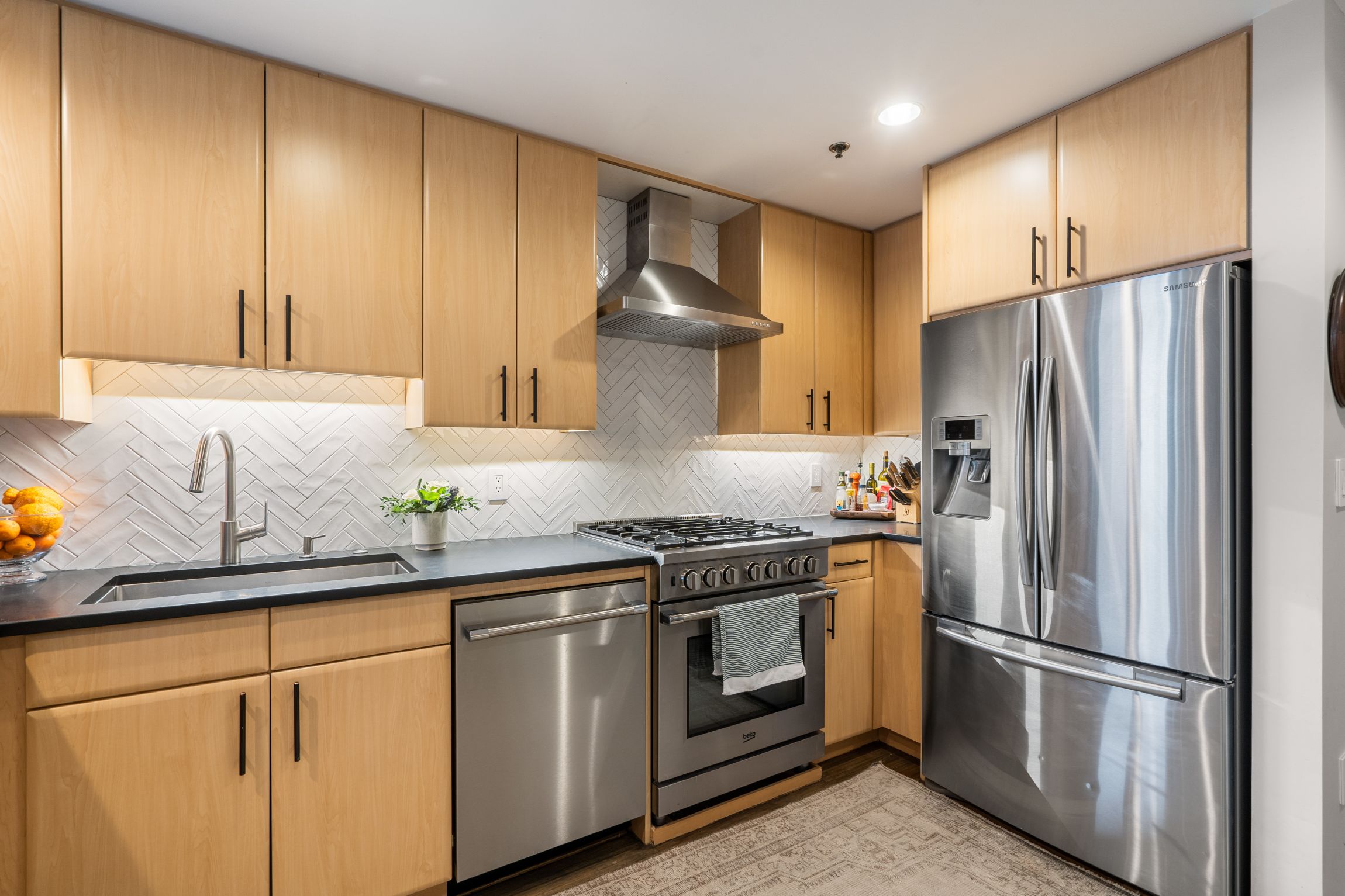 2 bed, 2 bath apartment for rent at 9 W Broadway Unit 525, South Boston — photo 15 of 31