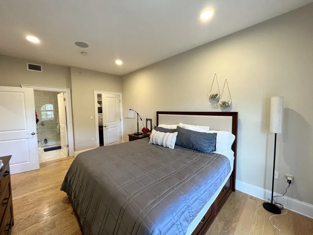 616 East 4th St, South Boston