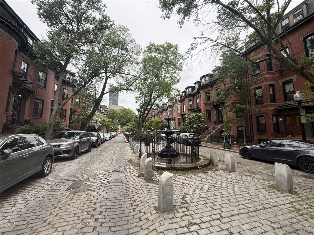 20 Concord Sq, South End