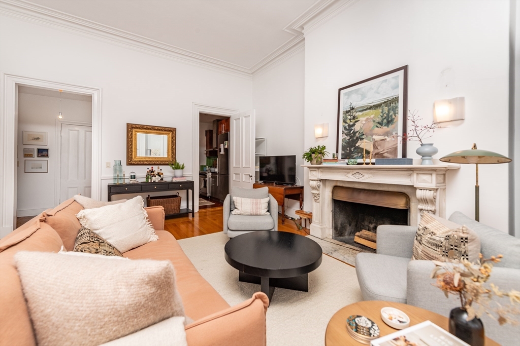 46 Commonwealth Ave, Back Bay