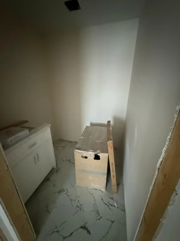 45 Laurel St, Worcester