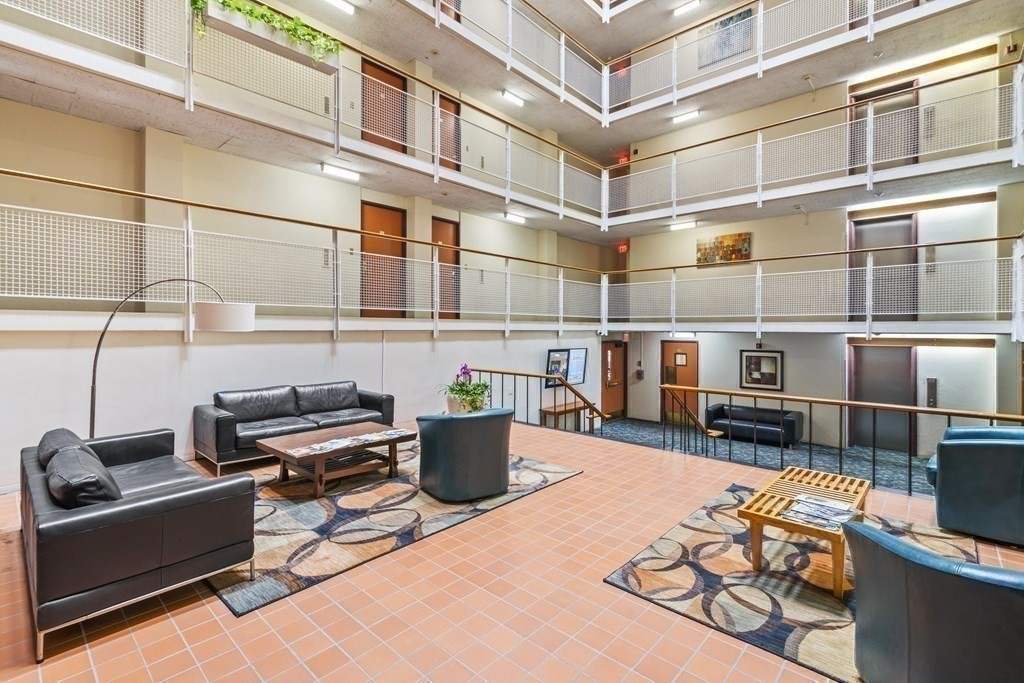 29 Concord Ave, Harvard Square