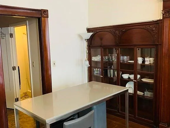 27 Bay State Rd, Fenway