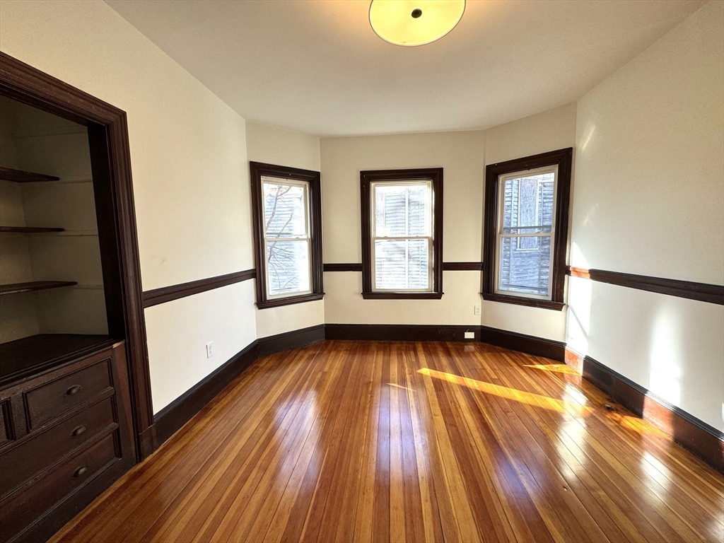 11 East Milton Rd, Brookline