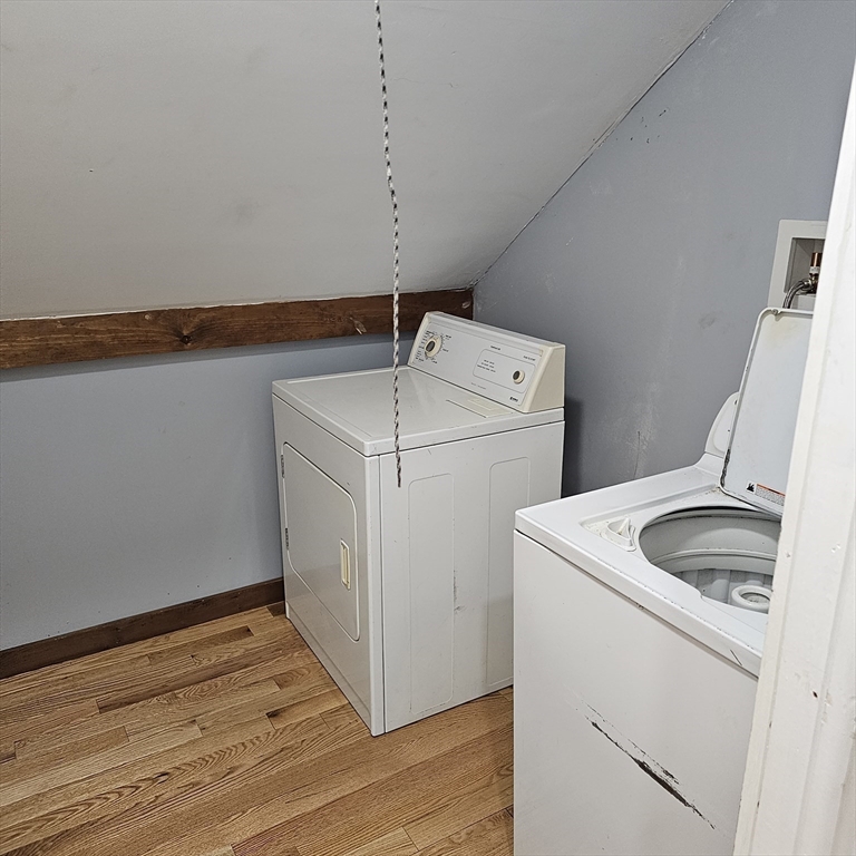 106 Walnut St, Clinton