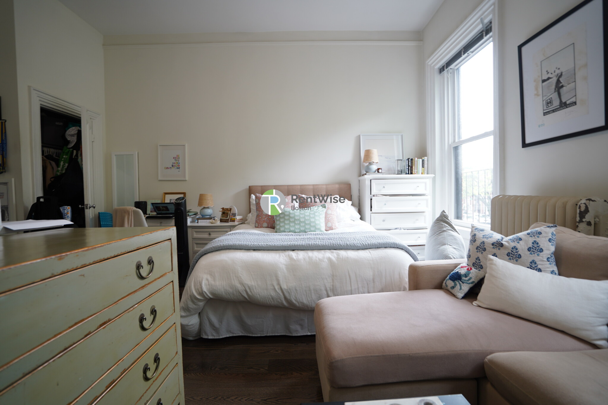 90 Charles St, Beacon Hill