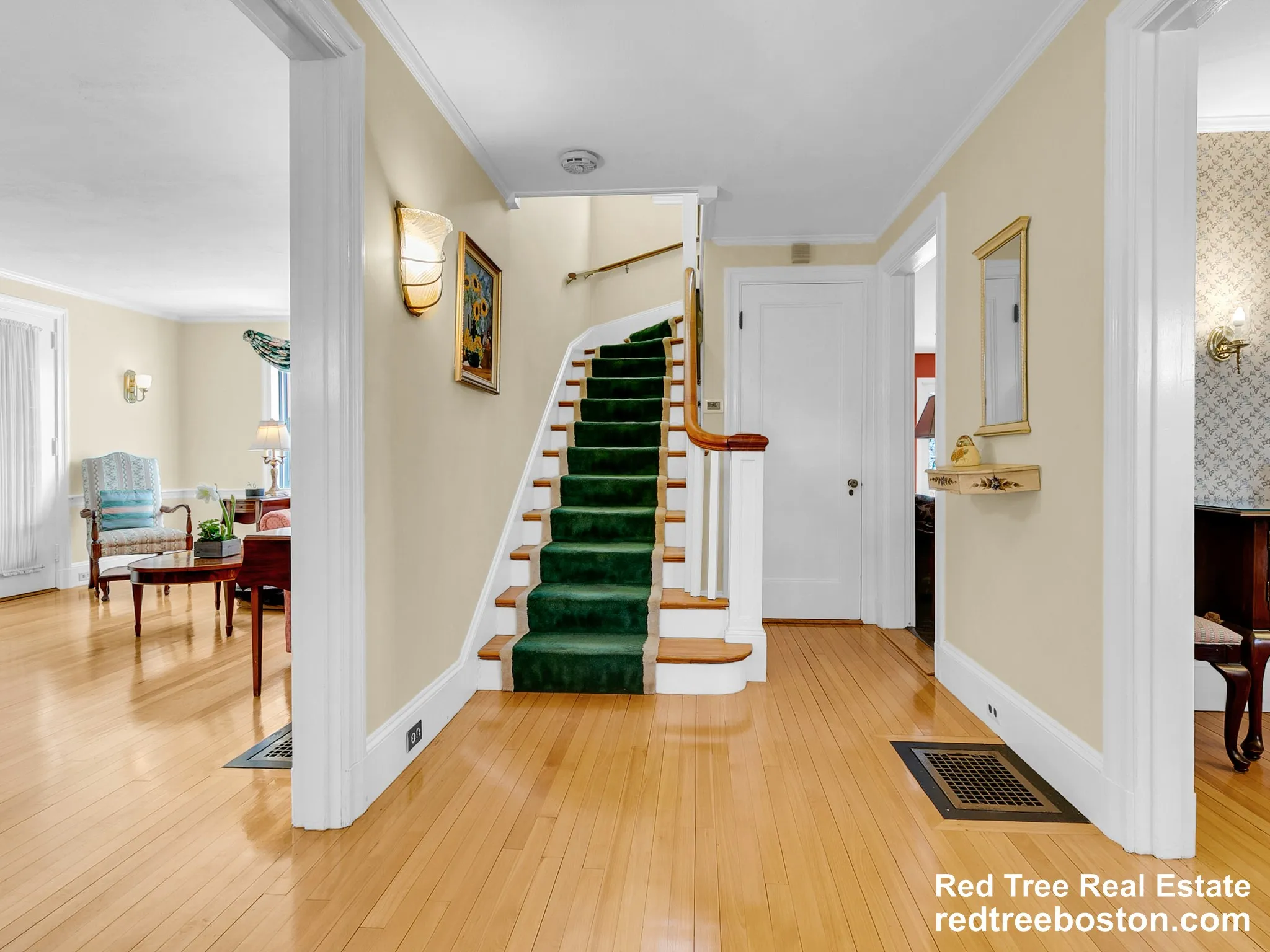 243 Upland Ave, Newton Highlands