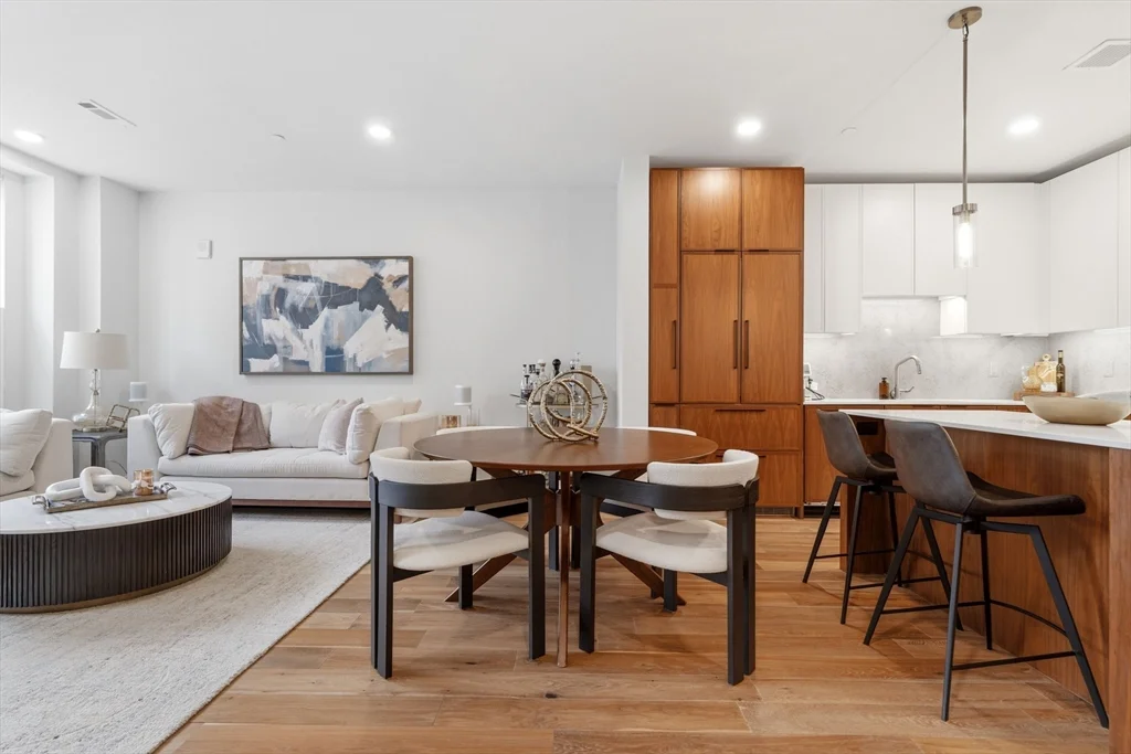 566 Columbus Ave, South End