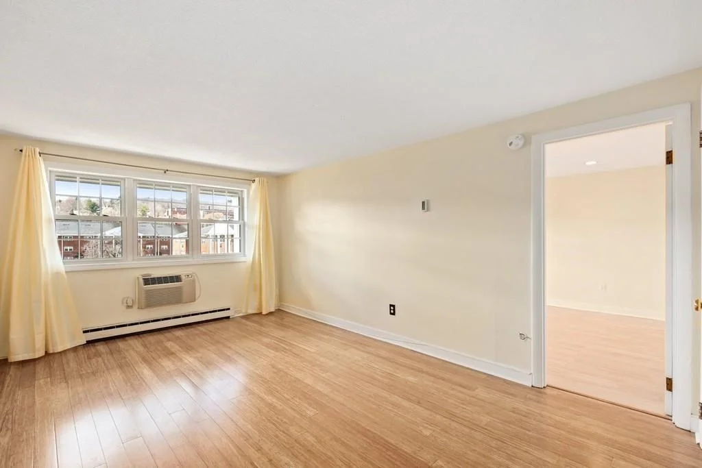 8 Old Colony, Arlington