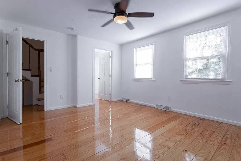 35 Fort Ave, Roxbury