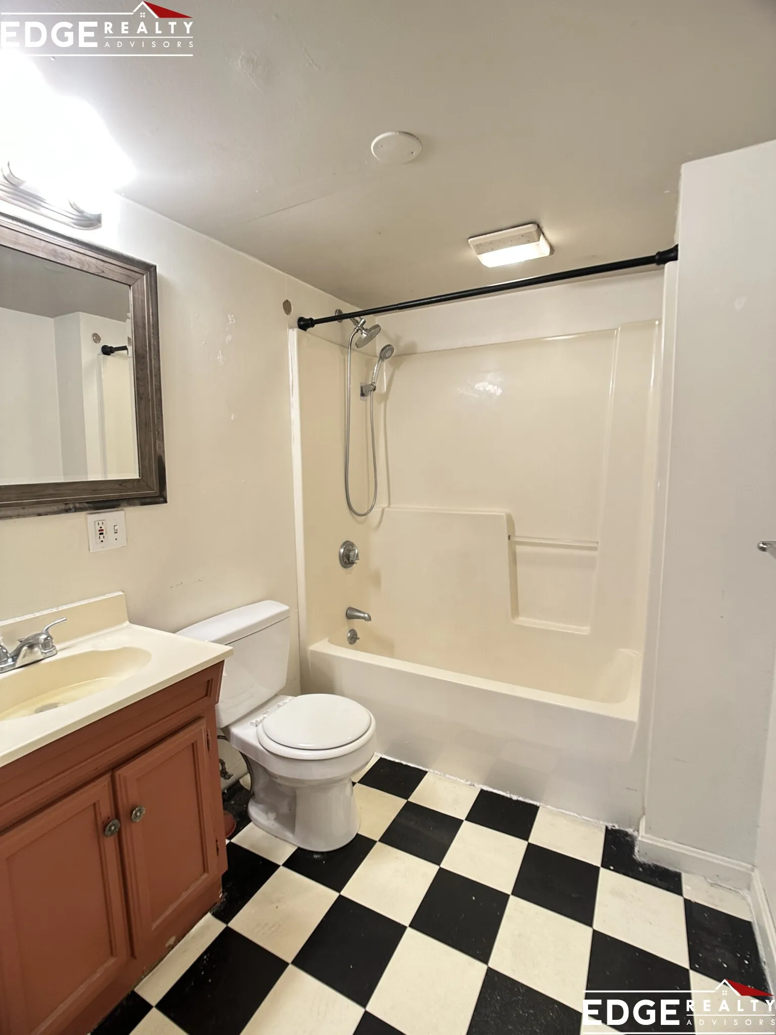 199 Mount Auburn St, West Cambridge