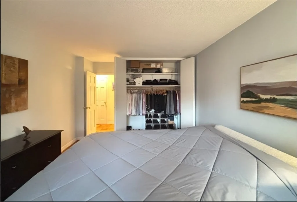 2 Hawthorne Pl, West End