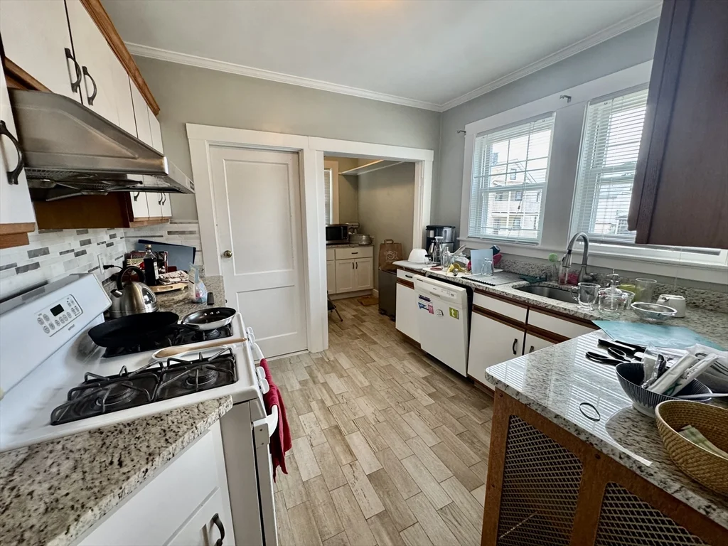 108 Redlands Rd, West Roxbury